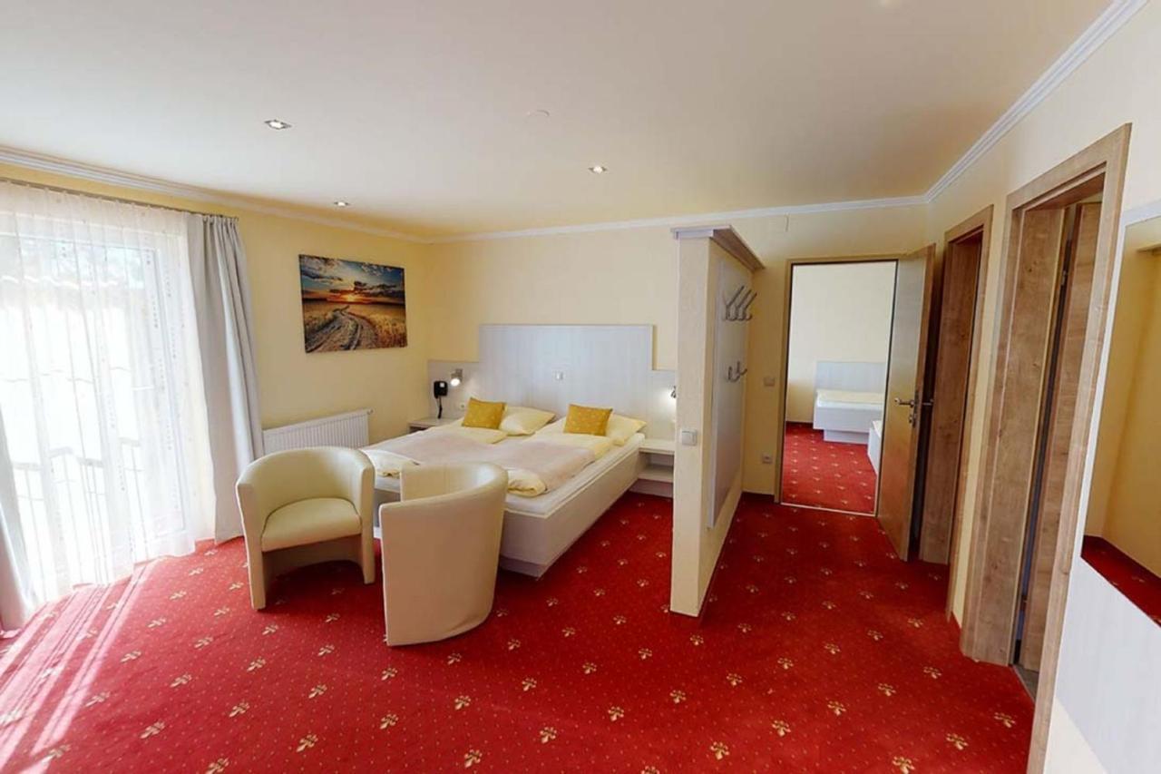 Voralpenhotel Schmoller Sankt Georgen im Attergau Esterno foto